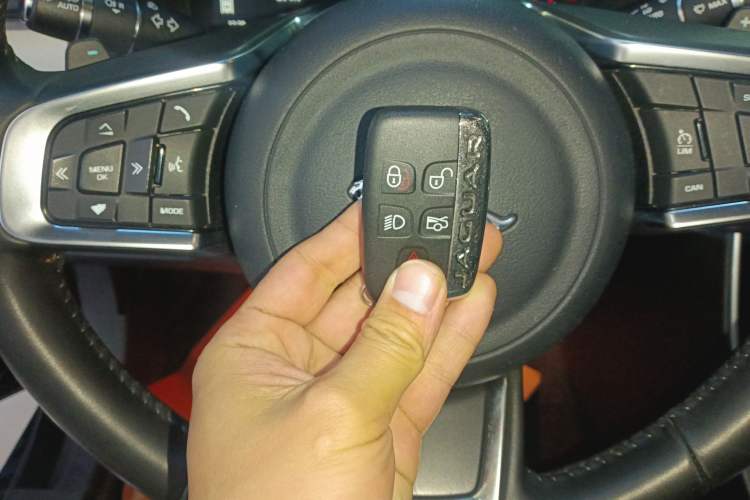 Used Jaguar XFL 2018 XFL 2.0T 250 PS Luxury Edition
