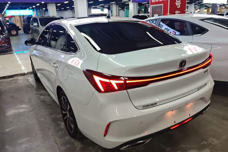 Used CHANGAN Eado 2022 PLUS Blue Whale NE 1.4T GDI DCT Flagship Edition
