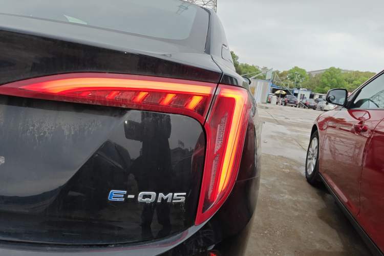 Used Hongqi E-QM5 2021 Online Booking Charging Basic Edition 5 Seats