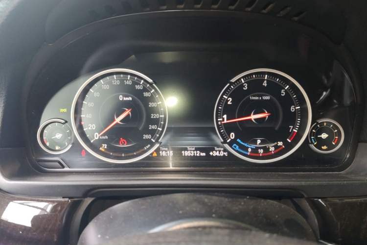 Used BMW 5 Series 2017 528Li Leading Model
