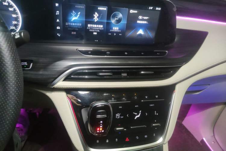 Used Buick GL8 2022 ES Landtrek 653T Comfort Edition