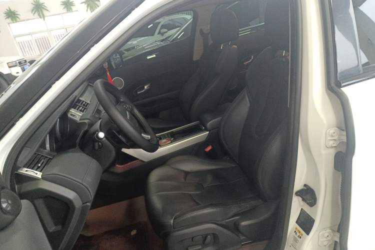 Used Land Rover Range Rover Evoque 2015 2.0T Five-Door Zhiyao Edition
