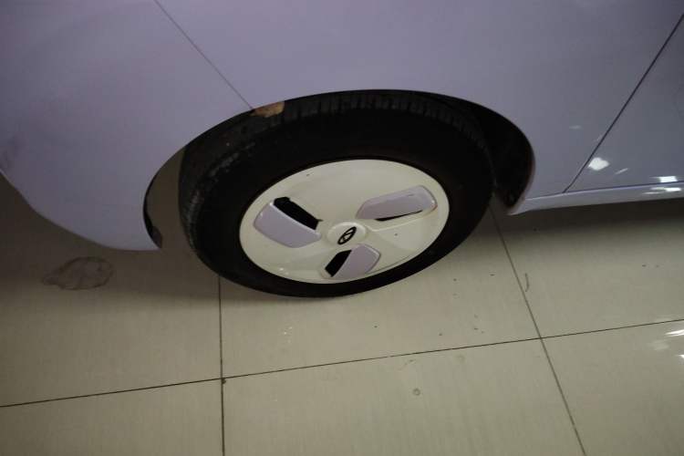 Used Chery QQ Ice Cream 2022 120km Conical Shape Lithium Iron Phosphate