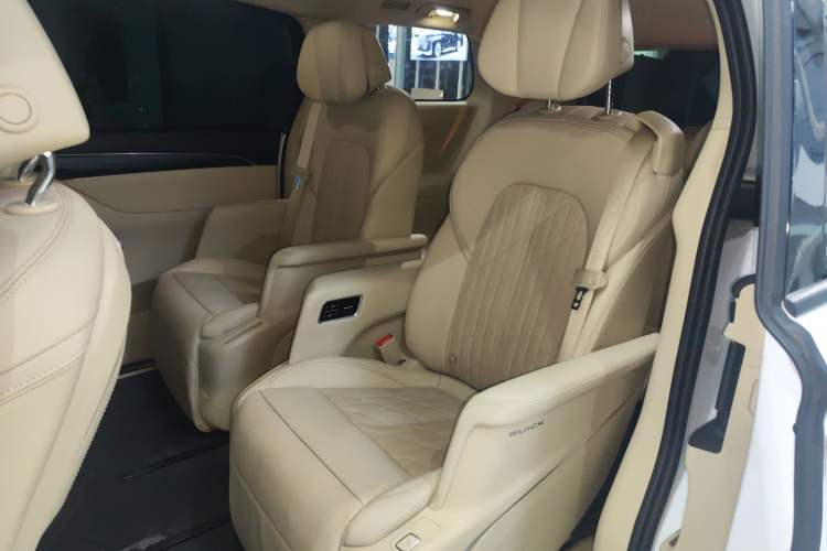 Used Buick GL8 2022 ES Land Cruiser 653T Luxury Model