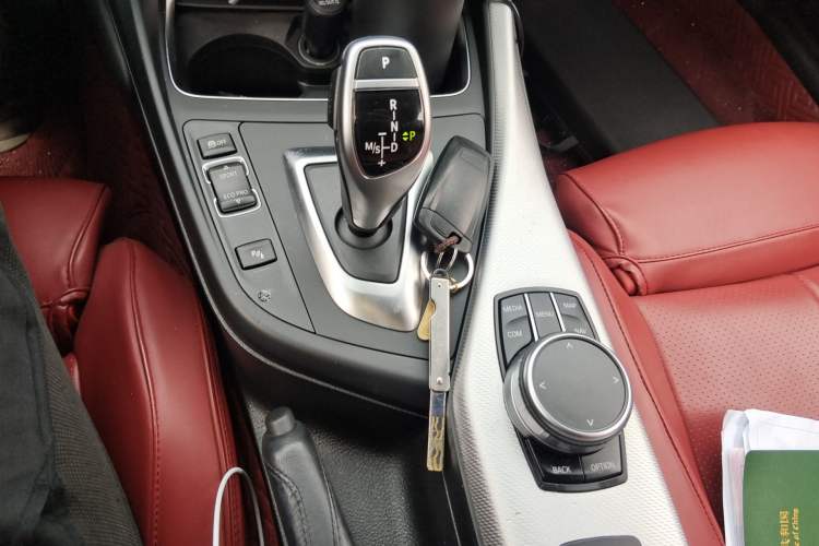 Used BMW 2 Series 2019 225i Convertible Coupe Luxury Edition M Sport Package
