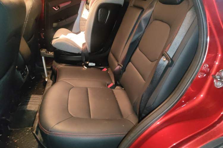 Used Mazda CX-5 2020 2.0L Automatic Two-Wheel Drive Smart Version Left Rear Seat