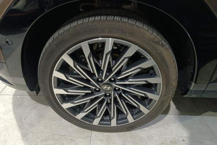 Used Hyundai Santa Fe 2024 2.0T Connoisseur Ultra