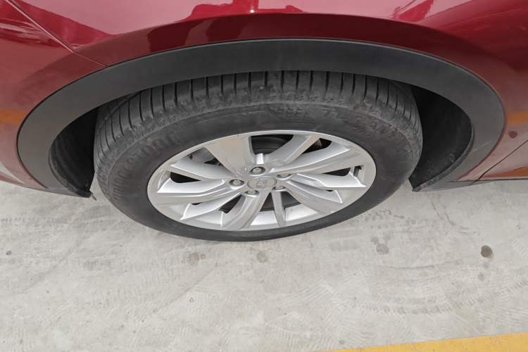 Used Cadillac GT4 2023 25T Fashion Edition Left Front Wheel Hub