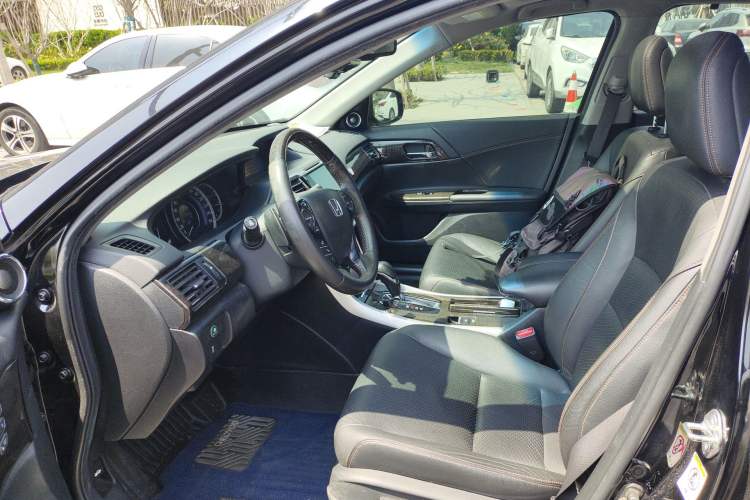 Used Honda Accord 2014 3.0L VTI Prestige Edition Left Front Seat