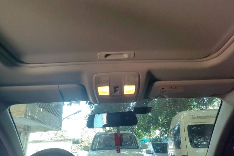 Used Mazda 3 Axela 2017 Sedan 1.5L Automatic Luxury Model Emission Standard China V Headliner