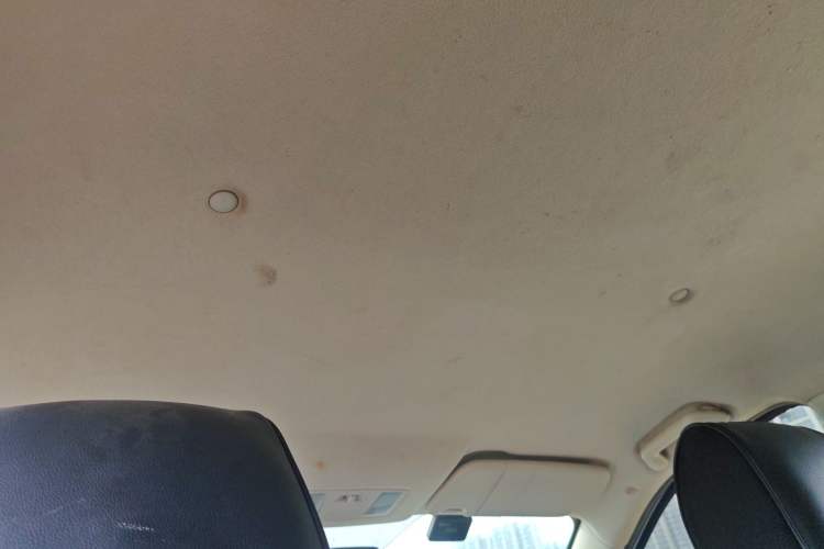 Used Dongfeng Fengon S560 2019 1.8L Manual Urban Model
