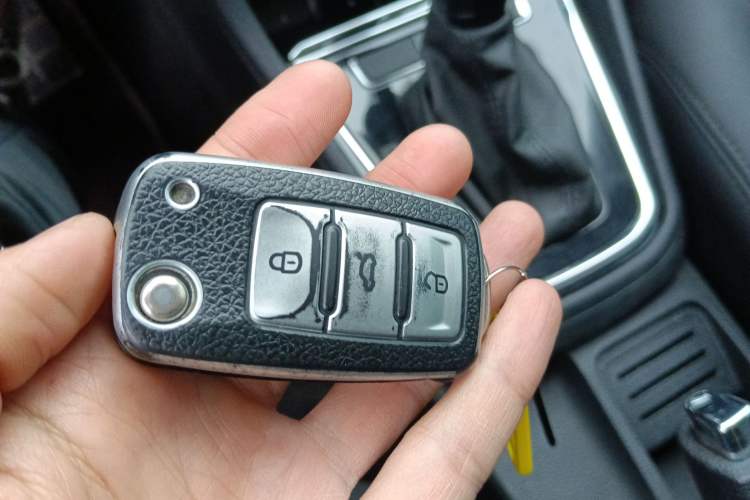 Used Volkswagen C-TREK 2018 1.5L Automatic Comfort Model Vehicle Key