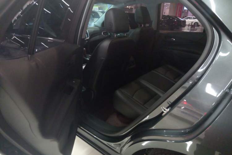 Used Chevrolet Equinox 2018 535T Automatic YuJie Edition Left Rear Seat