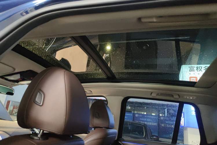 Used BMW X3 2022 Second Facelift xDrive30i Leading Edition M Night Sky Package Headliner