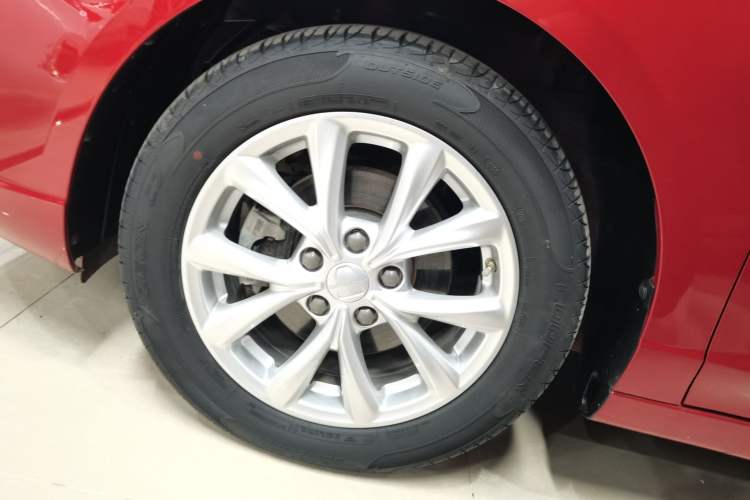 Used Roewe i5 2020 1.5L Automatic 4G Connected Linghao Edition