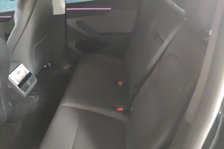 Used Tesla Model Y 2025 Rear-Wheel-Drive Version