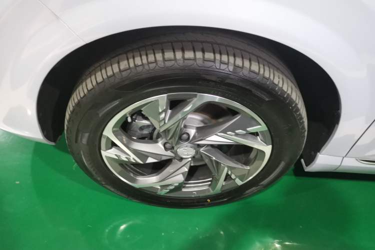 Used Hongqi HS3 PHEV 2024 PHEV 115km Jingwei Edition
