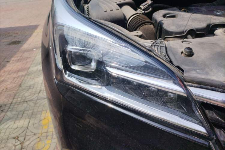 Used Buick Envision 2021 532T Two-Wheel-Drive Luxury Version