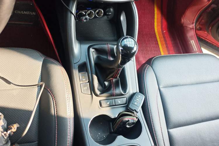 Used Changan CS75 2014 2.0L Manual Leading Version China IV Standard