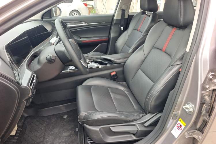 Used Changan Eado 2020 PLUS Blue Whale NE 1.4T GDI DCT Prestige Model
