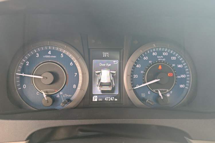 Used Toyota Sienna 2019 3.5L Two-Wheel Drive XLE 7 Seats U.S. Specification
