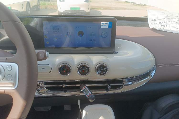 Used Wuling Bingo 2025 333 km Enjoyment Version Audio And AC Panel