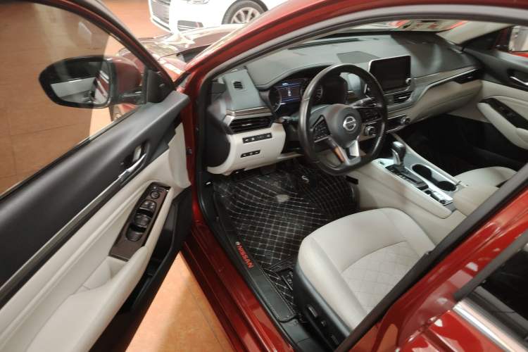 Used Nissan Teana 2019 2.0T XV Prestige Edition Driver Seat