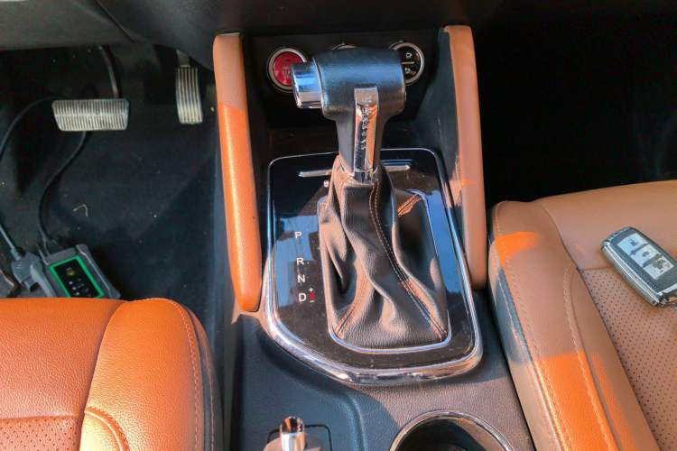 Used Oshan CX70 2017 Facelifted CX70T 1.5T Automatic Zunqing Edition
