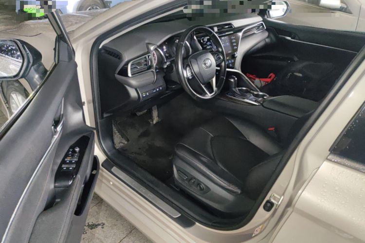 Used Toyota Camry 2018 2.5G Luxury Edition Driver Seat