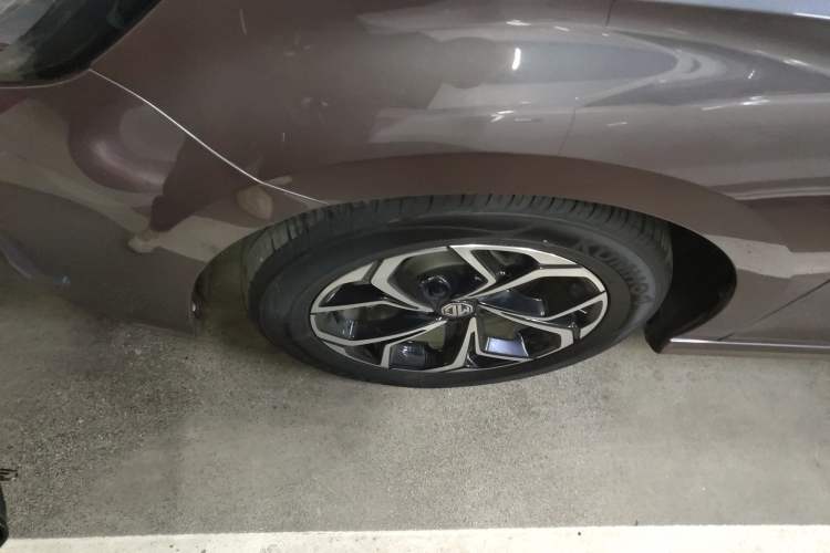 Used MG 5 2023 180 DVVT CVT Fashion Edition
