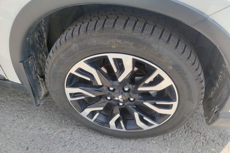 Used Mitsubishi Outlander 2020 2.4L 4x4 Zhi Xiang Edition 5 Seats