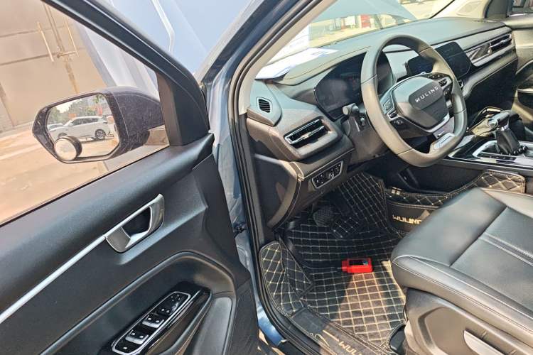 Used Wuling Victory 2020 1.5T CVT Luxury Model
