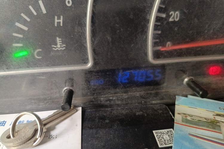 Used Dongfeng Shuaike 2013 Revised Version 1.5L Manual Standard Edition 7 Seats China V Emission Standard
