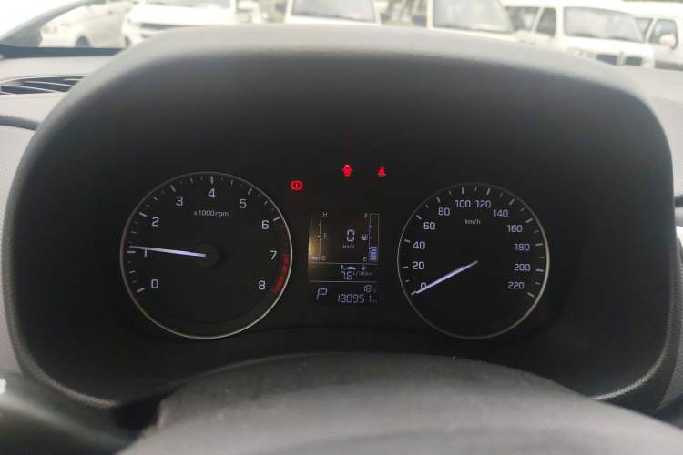 Used Hyundai ix25 2015 1.6L Automatic Two-Wheel Drive Smart GLS Trim Instrument Cluster