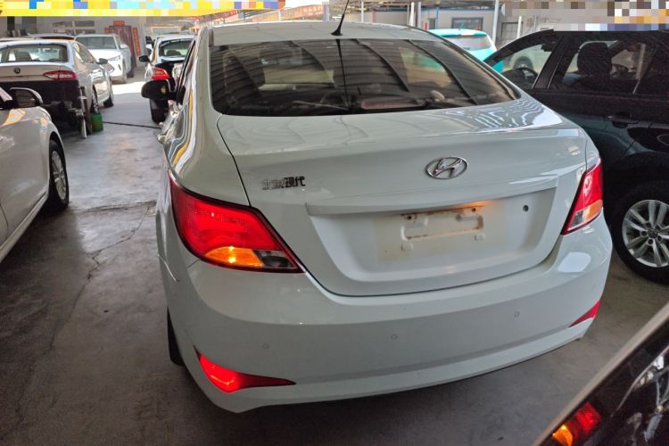 Used Hyundai Verna (older generation) 2014 1.4L Manual Smart GLS Trim Rear