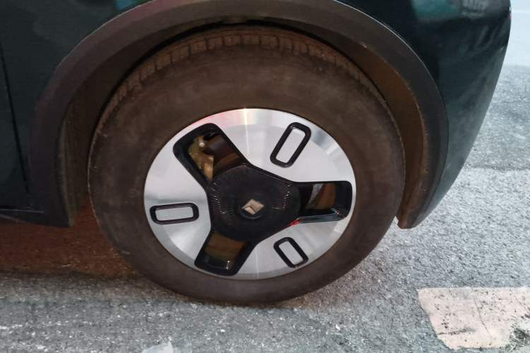 Used Baojun KiWi EV 2021 Designer Lithium Iron Phosphate
