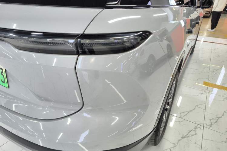 Used Nio ES6 2023 75 kWh Exterior 1