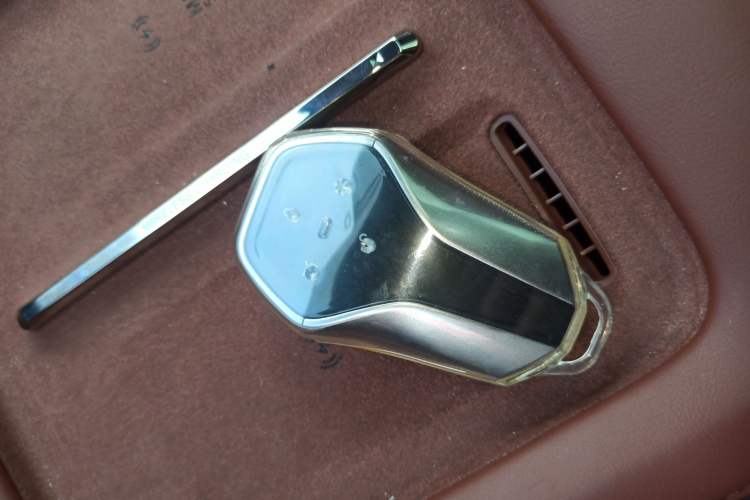 Used Hyptec HL 2025 Model Revised 350 Max Six-Seater LiDAR Edition
