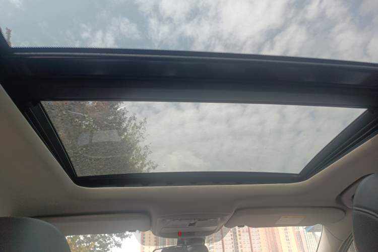 Used Renault Kadjar 2017 2.0L Two-Wheel-Drive Leading Edition