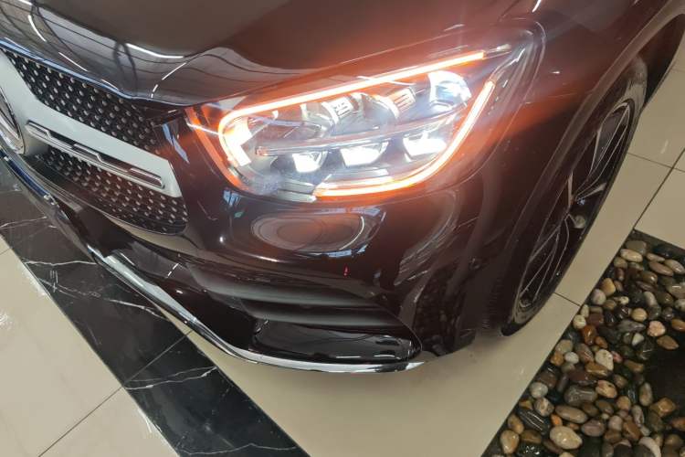 Used Mercedes-Benz GLC 2020 Facelift GLC 260 L 4MATIC Luxury Edition Left Front Headlight