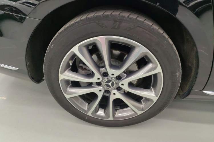 Used Mercedes-Benz E-Class 2019 Restyled E 300 L Luxury Edition