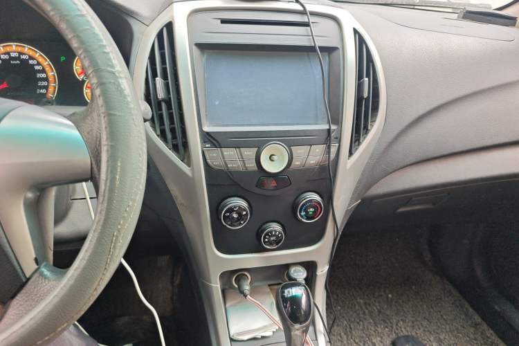 Used BYD F3 2015 Energy-Saving Edition 1.5L Automatic Luxury Model
