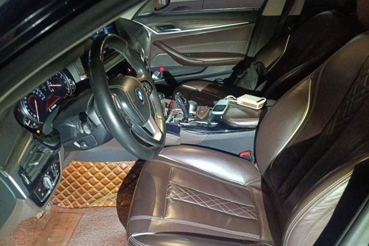 Used BMW 5 Series 2018 530Li Luxury Edition Premium Package Left Front Seat