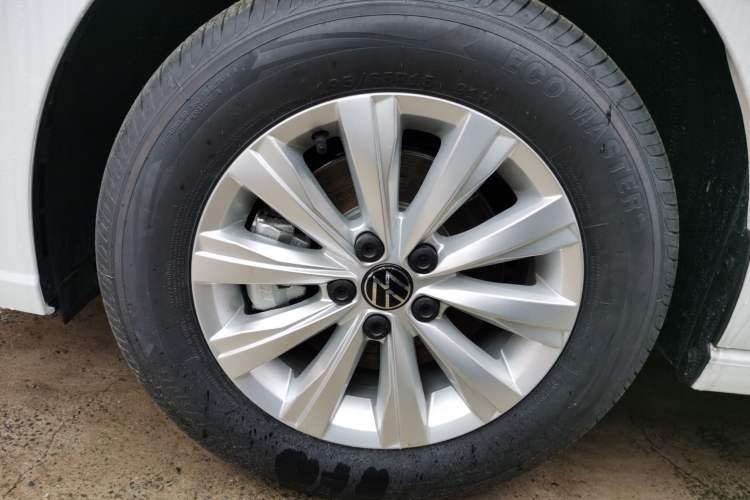 Used Volkswagen Lavida 2025 New Sharp 1.5L Outstanding New Edition Exterior 4