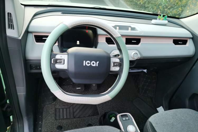 Used Chery QQ Ice Cream 2022 120km Conical Shape Lithium Iron Phosphate Steering Wheel