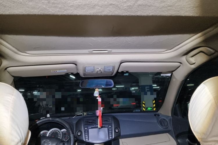 Used Toyota RAV4 2011 2.0L Automatic Luxury Edition