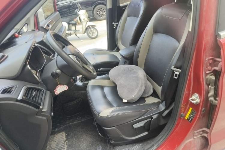 Used HYOSOW H3 2015 1.5L manual luxury version