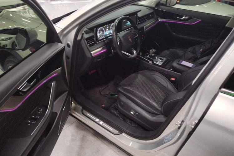 Used Hongqi HS5 2019 2.0T Smart Connect Flagship All-Wheel-Drive Version
