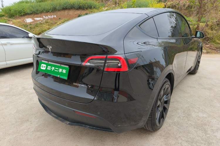 Used Tesla Model Y 2021 Standard Range Rear-Wheel Drive Version Rear Right 45 Deg
