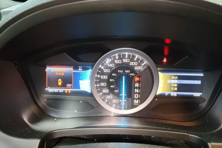 Used Ford Explorer 2013 3.5L Deluxe Model
